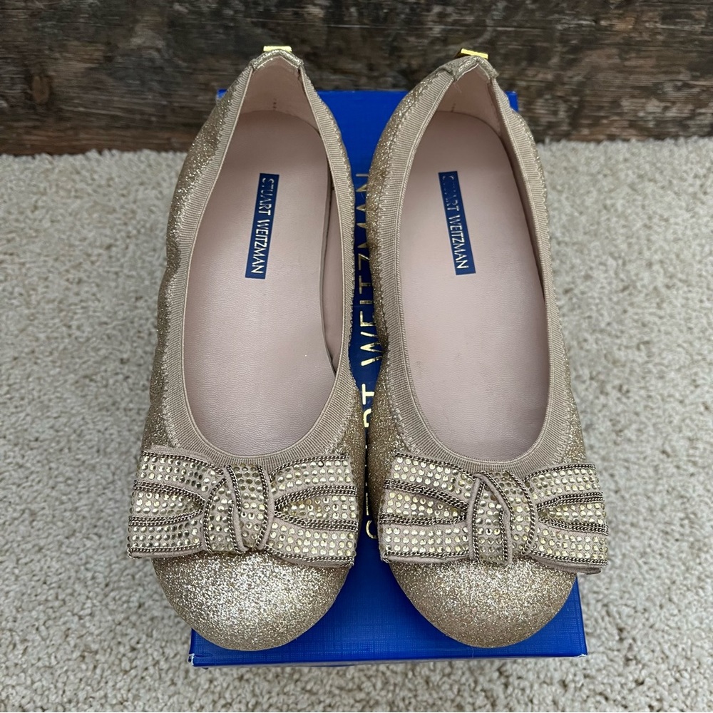 Stuart Weitzman Chain Bow Glitter Ballet Flats - Pale Gold - Size 13